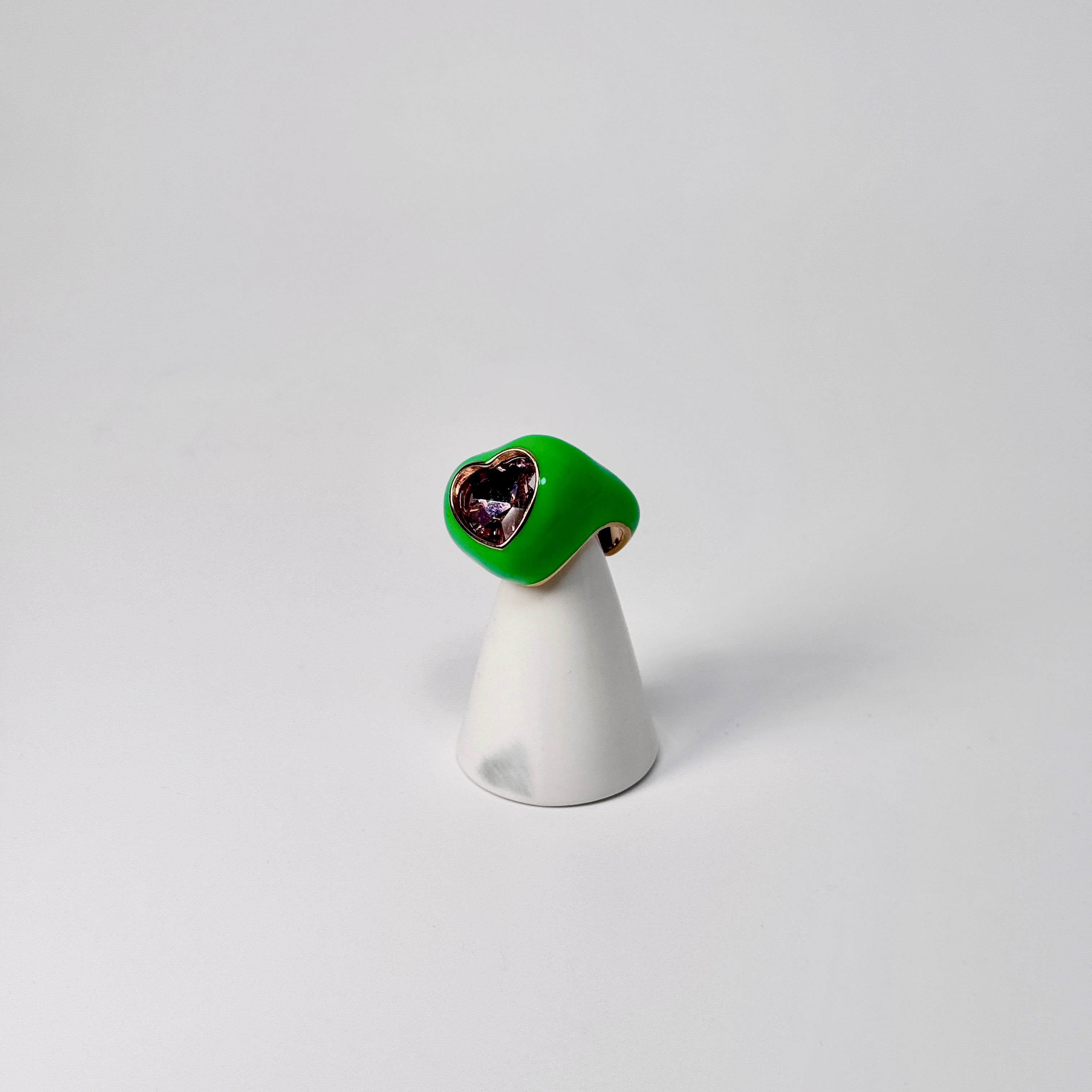 HEARTTHROB RING